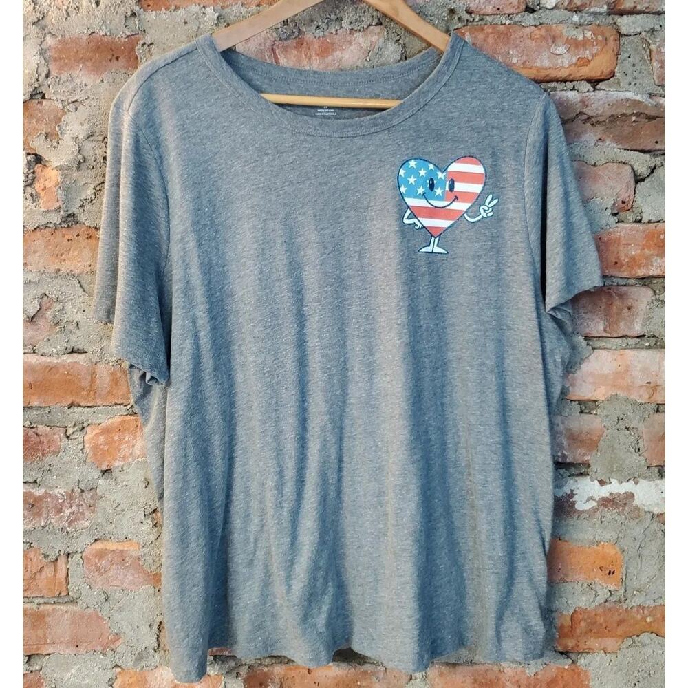 Old Navy Womens T-Shirt Size 2X Gray American Flag Heart Patriotic 4th of July